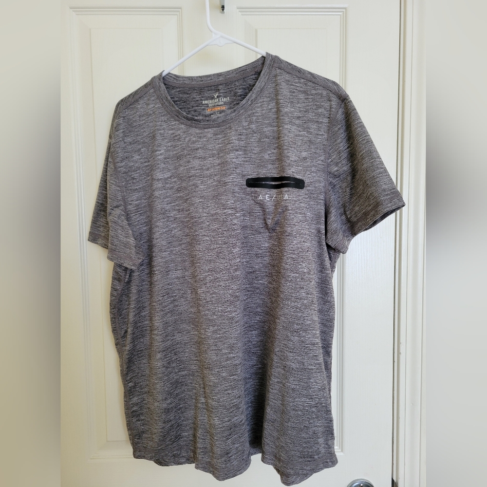 Lot of 4 mens American Eagle t shirts logo size large Activewear Gym - Picture 8 of 9